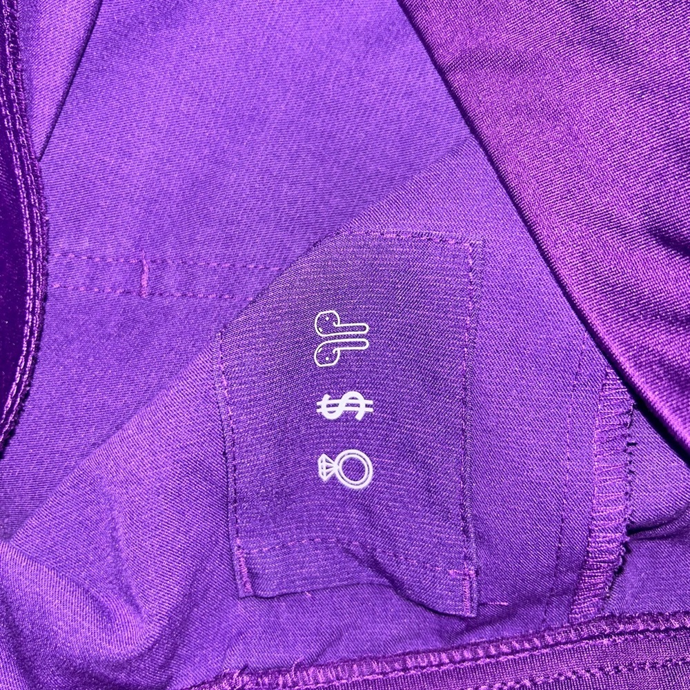 FIGS Purple Scrub Set- Joggers with Pink Drawstring - Picture 4 of 6